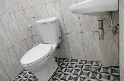 Sarolangun Hotel | OYO 91203 Naufal Residence Syariah
