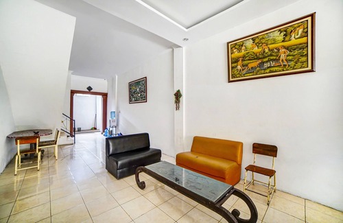 North Labuhanbatu Hotel | OYO 91224 Brayan Guest House
