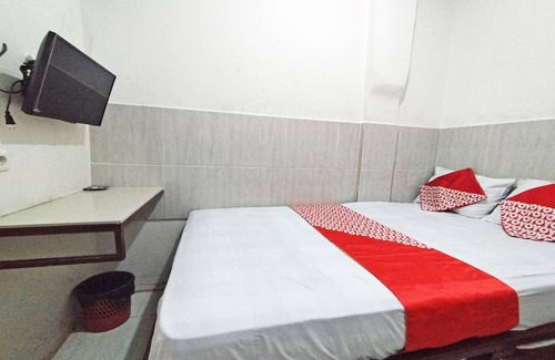 Jambi Hotel | OYO 92157 Benteng Kost