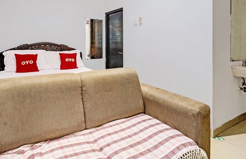 Cigudeg Hotel | OYO 92249 Wisma Rina Rini Tegalega Park