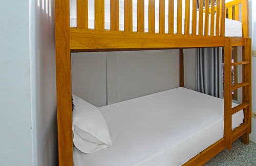 Senggigi Hotel | OYO 92558 Bale Datu Homestay Near Lapangan Bulutangkis By'u Badminton