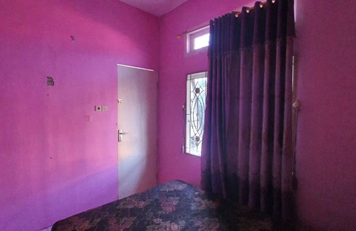 Surabaya Hotel | OYO 93114 Salak Homestay Syariah