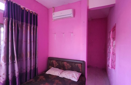 Surabaya Hotel | OYO 93114 Salak Homestay Syariah