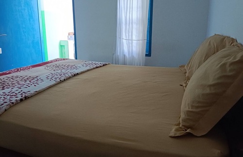 Kecamatan Praya Barat Daya Hotel | OYO 93359 Kawi Homestay