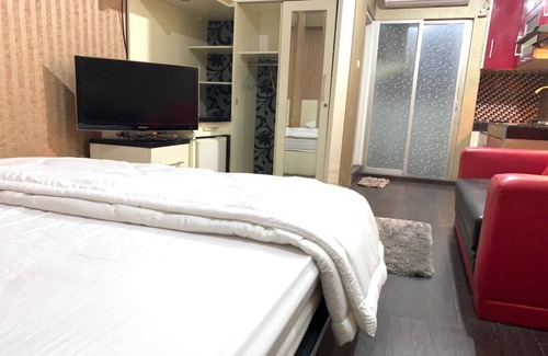 Depok Hotel | OYO 93585 Apartemen Cibubur Village By Raja Property