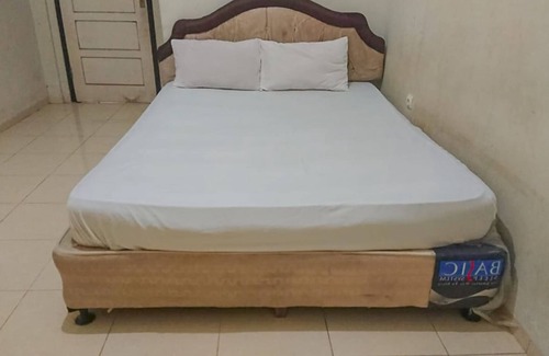 Jambi Hotel | OYO 93714 Guest House Gembul Syariah