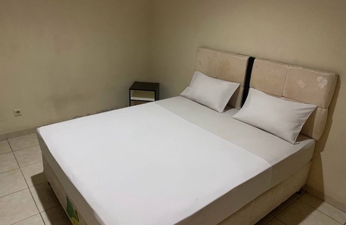 Lombok Hotel | OYO 93758 Lembah Sriti Homestay Near Sirkuit Motor Cross Internasional 459 Lantan