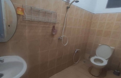 Cikarang Hotel | OYO 93836 Budi Residence 1