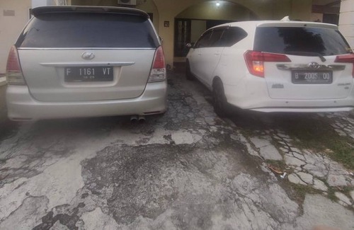 Cikarang Hotel | OYO 93836 Budi Residence 1