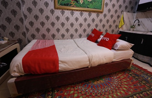 Depok Hotel | OYO 94069 Mp Room