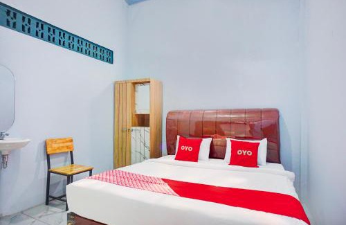 Medan Hotel | OYO 94504 Clove Nari Homestay