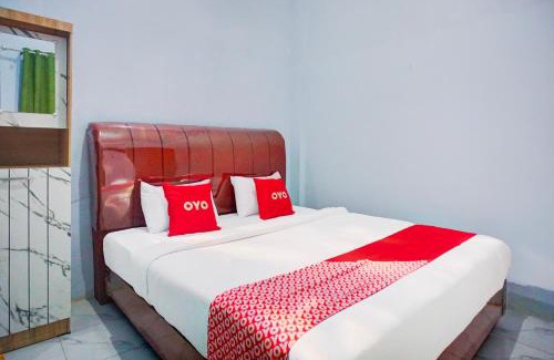 Medan Hotel | OYO 94504 Clove Nari Homestay