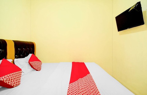 Depok Hotel | OYO 94716 Hartini Residence Syariah