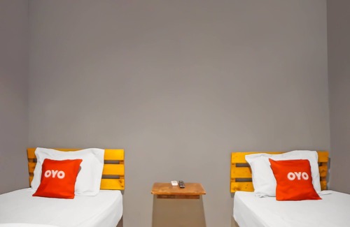Medan Hotel | OYO 990 Stadion Residence Syariah