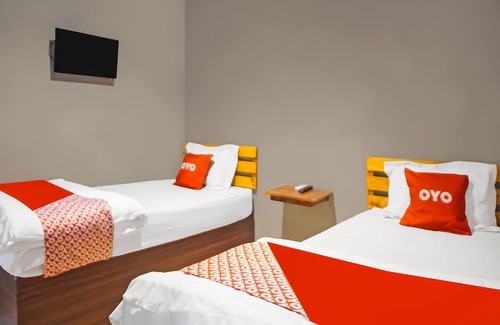 Medan Hotel | OYO 990 Stadion Residence Syariah