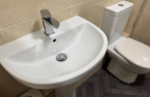 Salford Hotel | Oyo A Better Night Hotel Limited