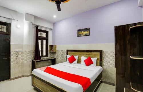 Kalyanpur Hotel | OYO A P palace