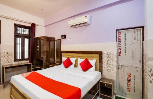 Kalyanpur Hotel | OYO A P palace