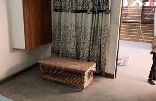 Malihabad Hotel | OYO Banshidhar Guesthouse