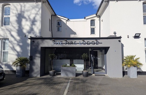 Heston Central Apartamento | OYO Firs Lodge London Heathrow| Standard Double
