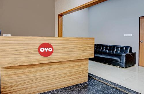Surat Hotel | OYO Flagship Hotel 9