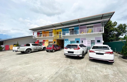 Rapak Casa | OYO HOME 90312 Rainbow Guesthouse