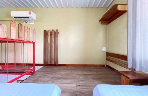 Rapak Casa | OYO HOME 90312 Rainbow Guesthouse