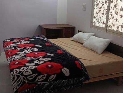 Indirapuram Hotel | OYO 80734 Royal Pink World