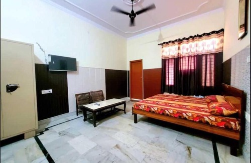 Amritsar Apartamento | OYO Home Royal Villa