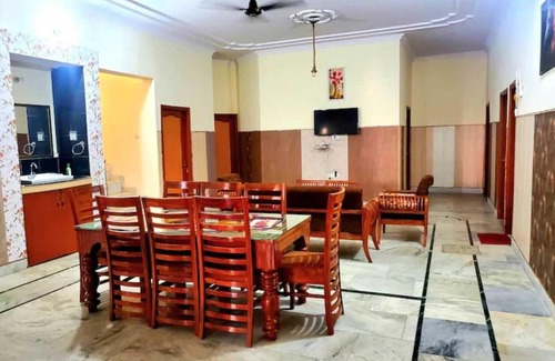 Amritsar Apartamento | OYO Home Royal Villa