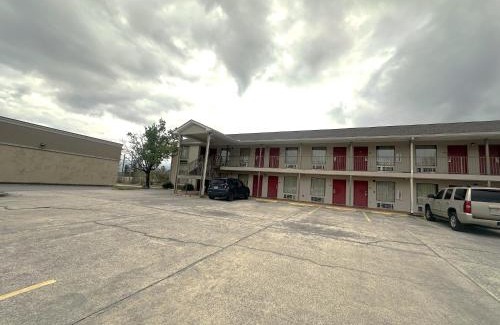 Macon Hotel | OYO Hotel East Macon I-75