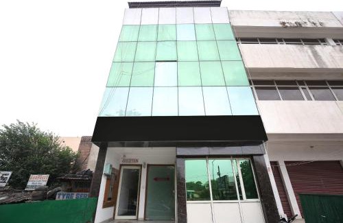 Mohali Hotel | OYO Hotel Hm Crystal