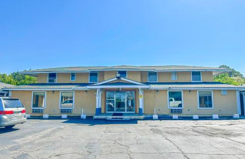 Church Street Hotel | OYO Hotel Jonesboro Near Atlanta Airport