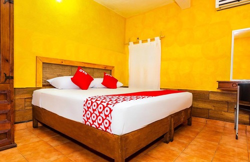 Puerto Juarez Hotel | OYO Hotel Playa del Carmen