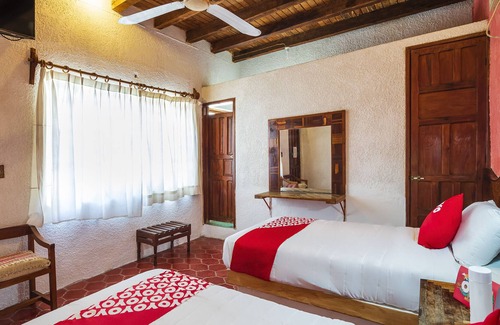 Barra de Navidad Hotel | OYO Hotel Sand’s