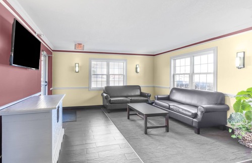 Tulsa Hotel | OYO Hotel Tulsa N Sheridan Rd & Airport