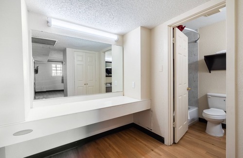 Tulsa Hotel | OYO Hotel Tulsa N Sheridan Rd & Airport