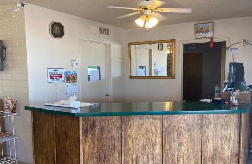 Yuma Hotel | OYO Hotel Yuma AZ Desert Grove