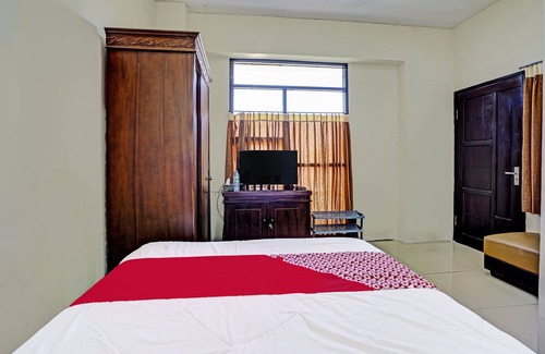 Sidoarjo Hotel | OYO Life 91587 Griya Buah De5 Syariah