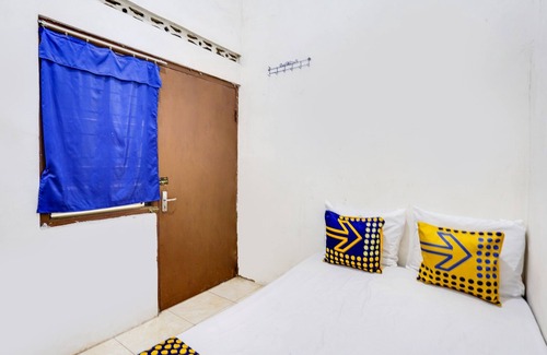 Waru Hotel | OYO Life 91893 Kost Jeje Syariah