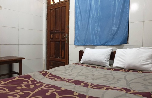 Dinoyo Hotel | OYO Life 92620 Syfa Kost