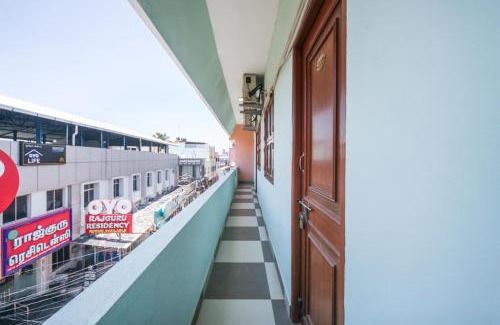 Ekkatuthangal Hotel | OYO Modern Guest House