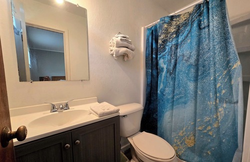 Eagle Grove Hotel | OYO Sandman Inn