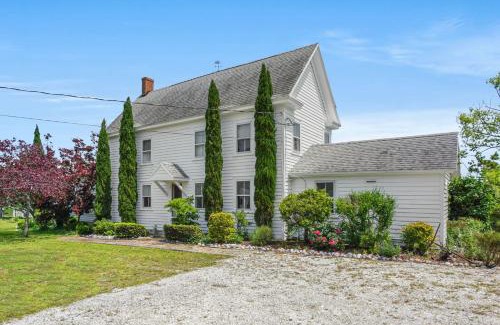 Deep Hole Casa | Oyster Catcher - Pet friendly & deep water access!