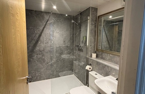 Connel Hotel | Oyster Inn