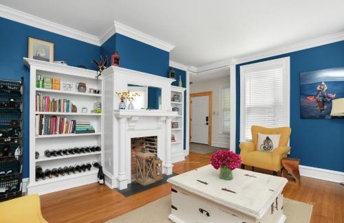 Cape Charles Casa | Oyster Shack - true gem in heart of downtown!