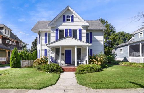 Cape Charles Casa | Oyster Shack - true gem in heart of downtown!