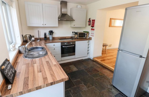 Llangwm Cabaña | OYSTERBANK COTTAGE, family friendly in Llangwm, Pembrokeshire
