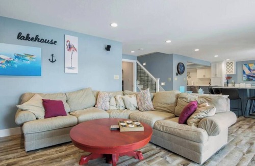 Lake of the Ozarks Casa | 6-bedroom /5-bath home. Great view, cove protection, mile 8, amazing dock