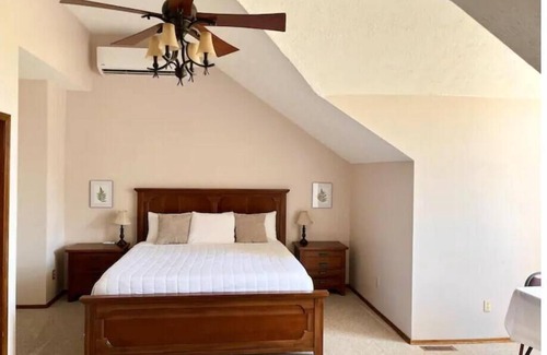 Ponce De Leon Cama Y Desayuno | Ozark Misty Morning Suite